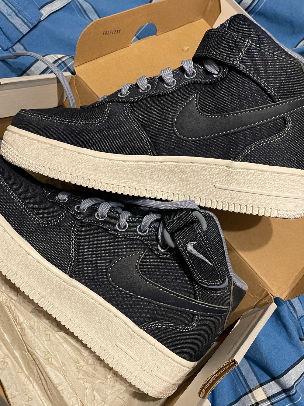 Nike blue Denim Mid-Top Sneakers with grey Sole and light blue Laces